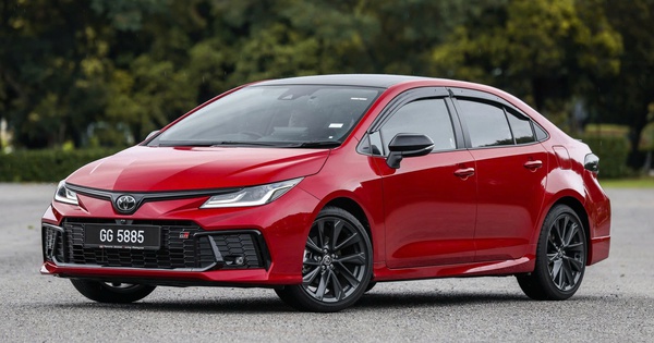 Đang ế tại Việt Nam nhưng Corolla Altis có thêm bản thể thao 
