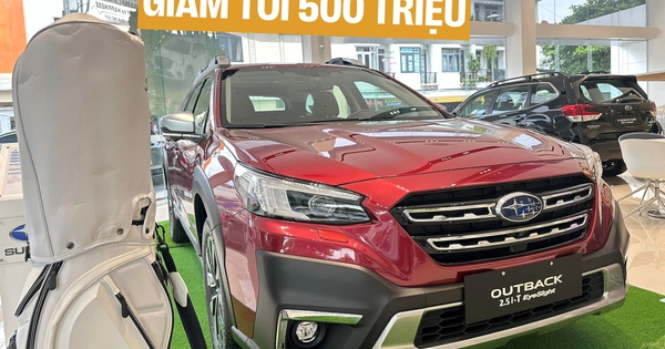 Subaru Outback giảm giá 500 triệu tại đại lý dịp cận Tết: Giá thực tế còn gần 1,6 tỷ đồng, tiệm cận Palisade bản 