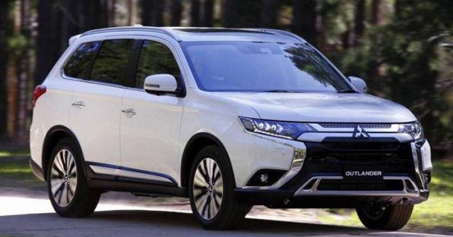 Giá xe Mitsubishi Outlander lăn bánh tháng 2/2025, ưu đãi tới 72 triệu đồng