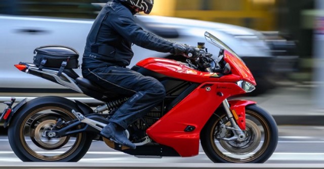Top 10 xe máy điện có pin cực khủng, có xe chạy hơn 418 km/lần sạc