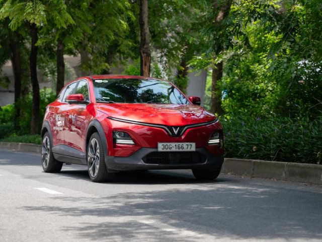 Xe gầm cao cỡ nhỏ tại Việt Nam bùng nổ doanh số, sedan dần lép vế