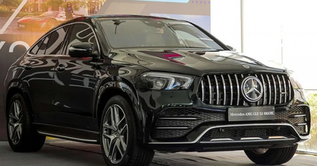 Dọn kho xe VIN 2022, Mercedes-AMG GLE 53 giảm giá gần 2 tỷ đồng