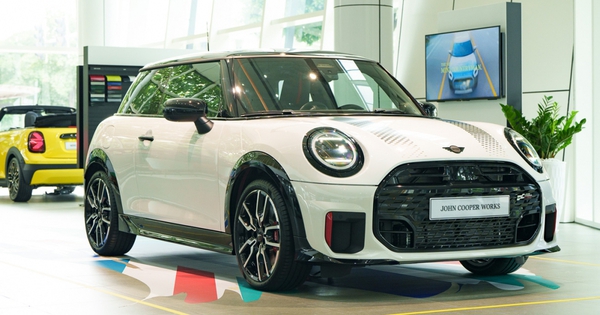 Khám phá MINI John Cooper Works thế hệ mới ra mắt tại Việt Nam