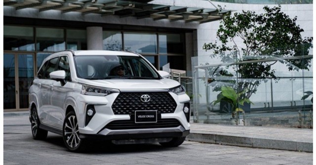Khuyến mãi khi mua Toyota Veloz Cross trong tháng 8