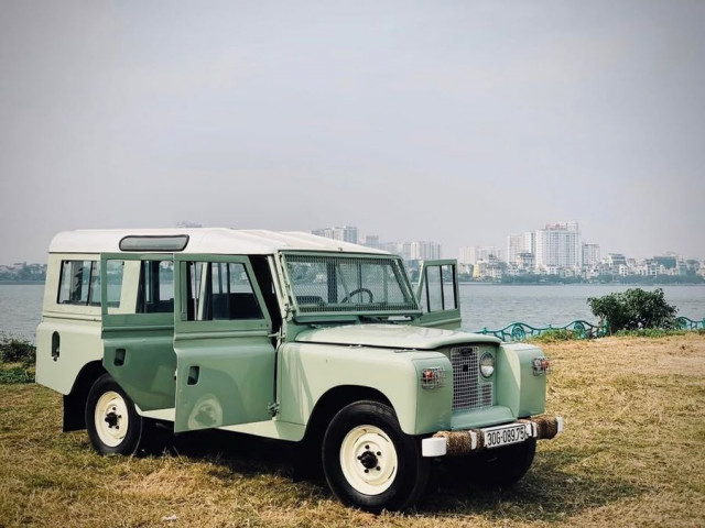 Xế cổ Land Rover Series II đời 1965 được rao giá 2,3 tỷ đồng tại Việt Nam