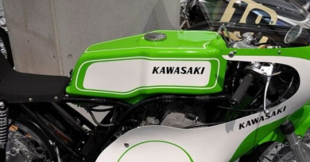 Những chiếc mô tô cổ điển của Kawasaki giá 