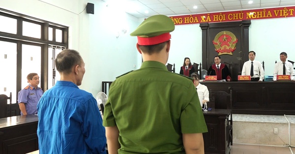 Nhờ "trưởng phòng quân nhu" mua ô tô giá rẻ, cặp vợ chồng nhận "quả đắng"