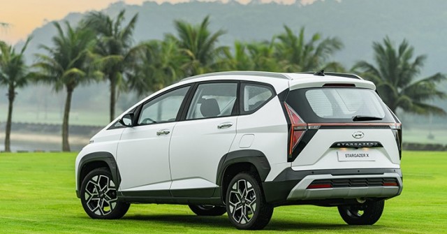 Giá xe Hyundai Stargazer mới nhất tháng 7/2025