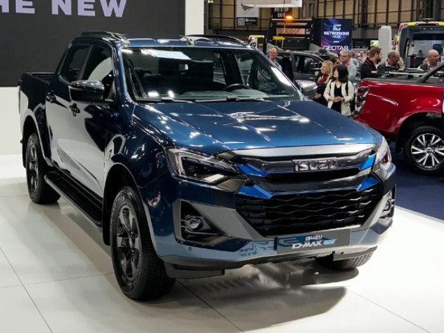 Isuzu D-Max EV mở đặt cọc: Giá từ 2,1 tỷ VNĐ