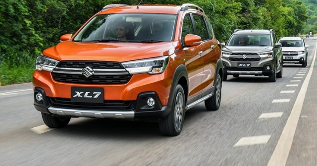 Giá xe Suzuki XL7 lăn bánh tháng 4/2024, ưu đãi 50% LPTB