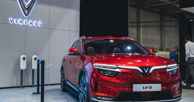 Giá xe VinFast VF 8 cập nhật mới nhất tháng 6/2025