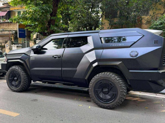 SUV chống đạn Rezvani Vengeance xuất hiện tại Hà Nội, giá trị hơn 7 tỷ VNĐ