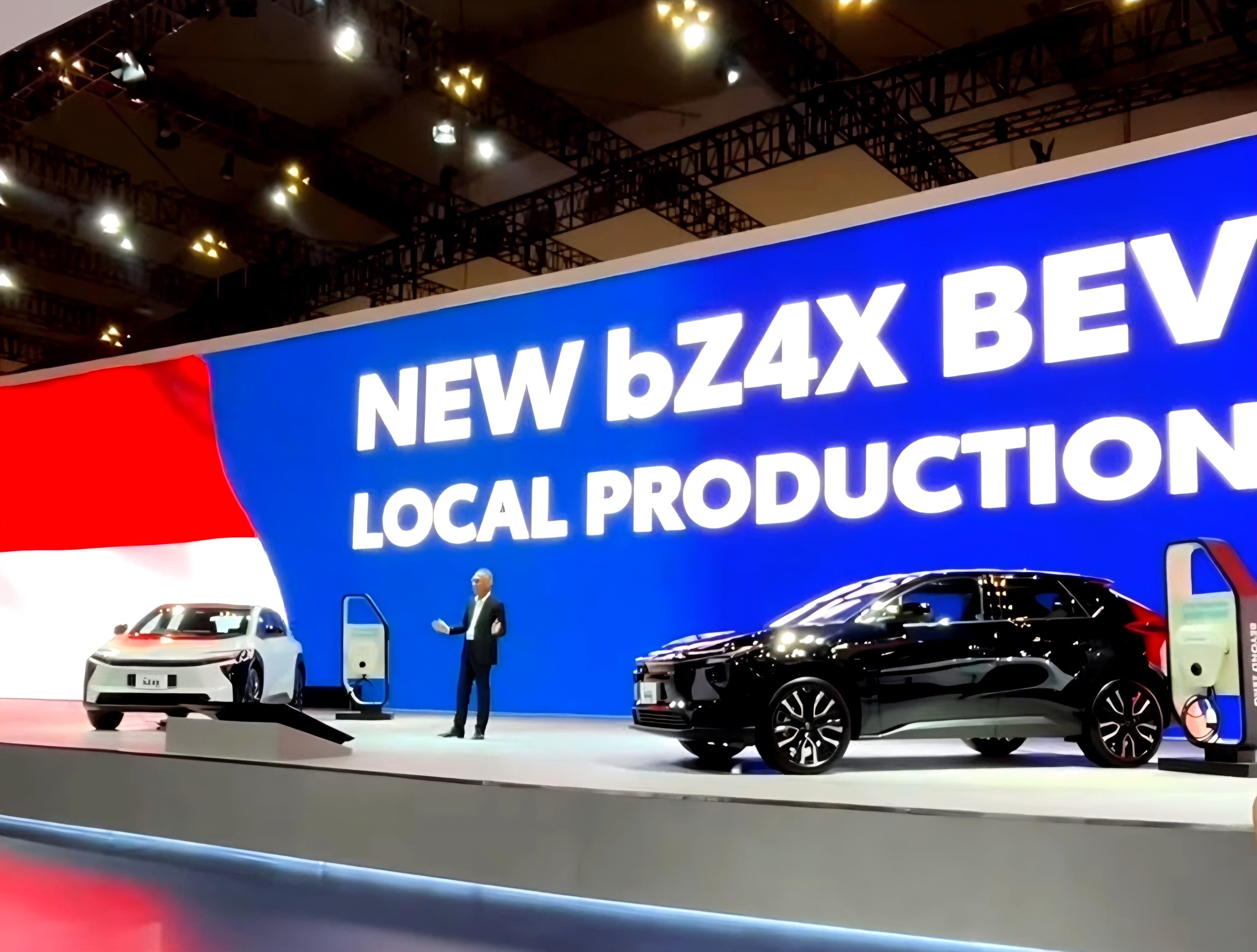Toyota bZ4X 2026 ra mắt tại Indonesia: Thiết kế hiện đại, hiệu năng tốt, chờ về Việt Nam