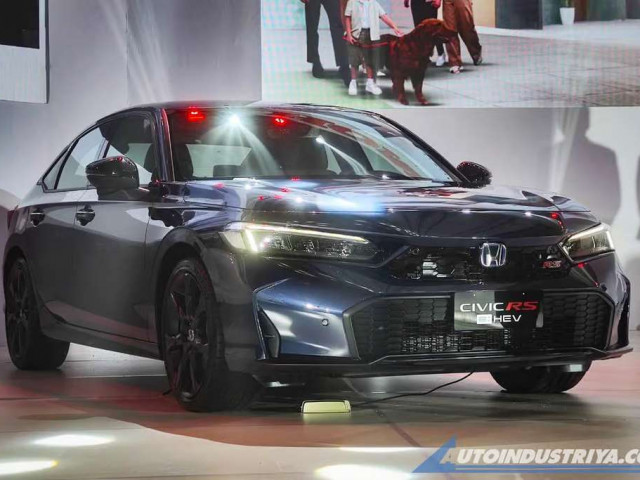 Honda giới thiệu Civic e:HEV 2025 tại Phillipines