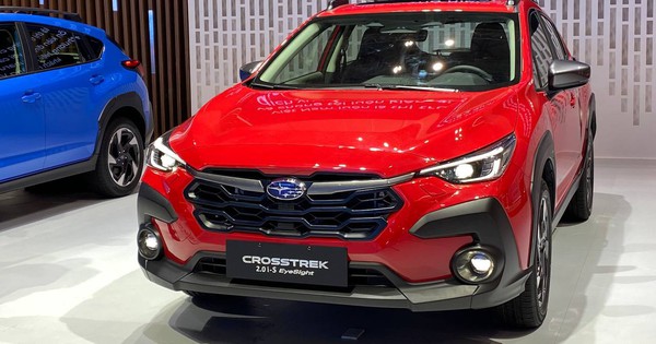 Subaru Crosstrek giá cao nhất 1,268 tỷ tại Việt Nam: Cùng cỡ Corolla Cross nhưng đắt ngang Santa Fe tầm trung, nhập Nhật, động cơ hybrid