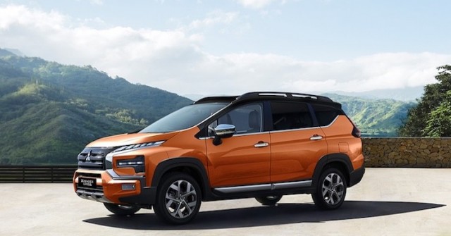 Đừng mua Mitsubishi Xpander Cross 2023 nếu không thích những điều này!