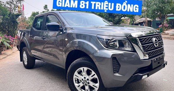 Nissan Navara giảm hơn 80 triệu tại đại lý: Giá thực tế rẻ nhất phân khúc, tăng sức cạnh tranh với Triton, Hilux