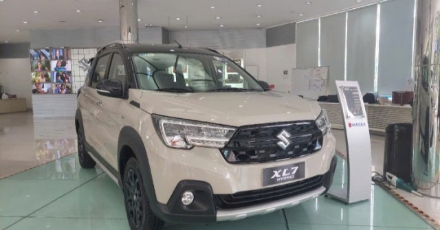 Thích MPV cỡ nhỏ, nên chọn Suzuki XL7 Hybrid hay Hyundai Stargazer X?