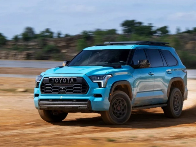 Toyota Sequoia 2026 được bổ sung loạt trang bị, giá tăng nhẹ