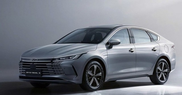 Khách hàng Việt sắp có thêm lựa chọn xe sedan động cơ lai mới