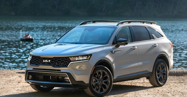 Giá xe KIA Sorento tháng 9/2025, ưu đãi tới 40 triệu đồng
