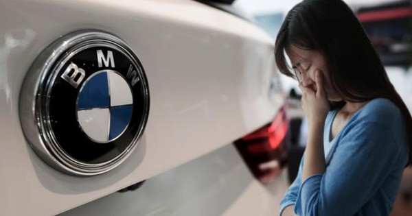 Đặt cọc gần 200 triệu đồng mua BMW nhưng 8 năm sau mới nhớ ra, người phụ nữ đến mua xe thì cửa hàng phản hồi: “Chị phải bồi thường cho chúng tôi”