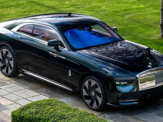 Rolls-Royce Spectre Soulmate – Chiếc xe “tình yêu” độc nhất thế giới