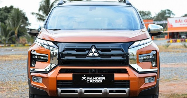 Giá xe Mitsubishi Xpander Cross tháng 5/2025, giảm 50% phí trước bạ và tặng Camera