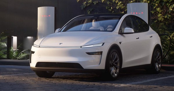 Hơn 10 năm phát triển công nghệ "tự lái", xe Tesla đã làm gì mà dân mạng lo thừa cân, mập ú?