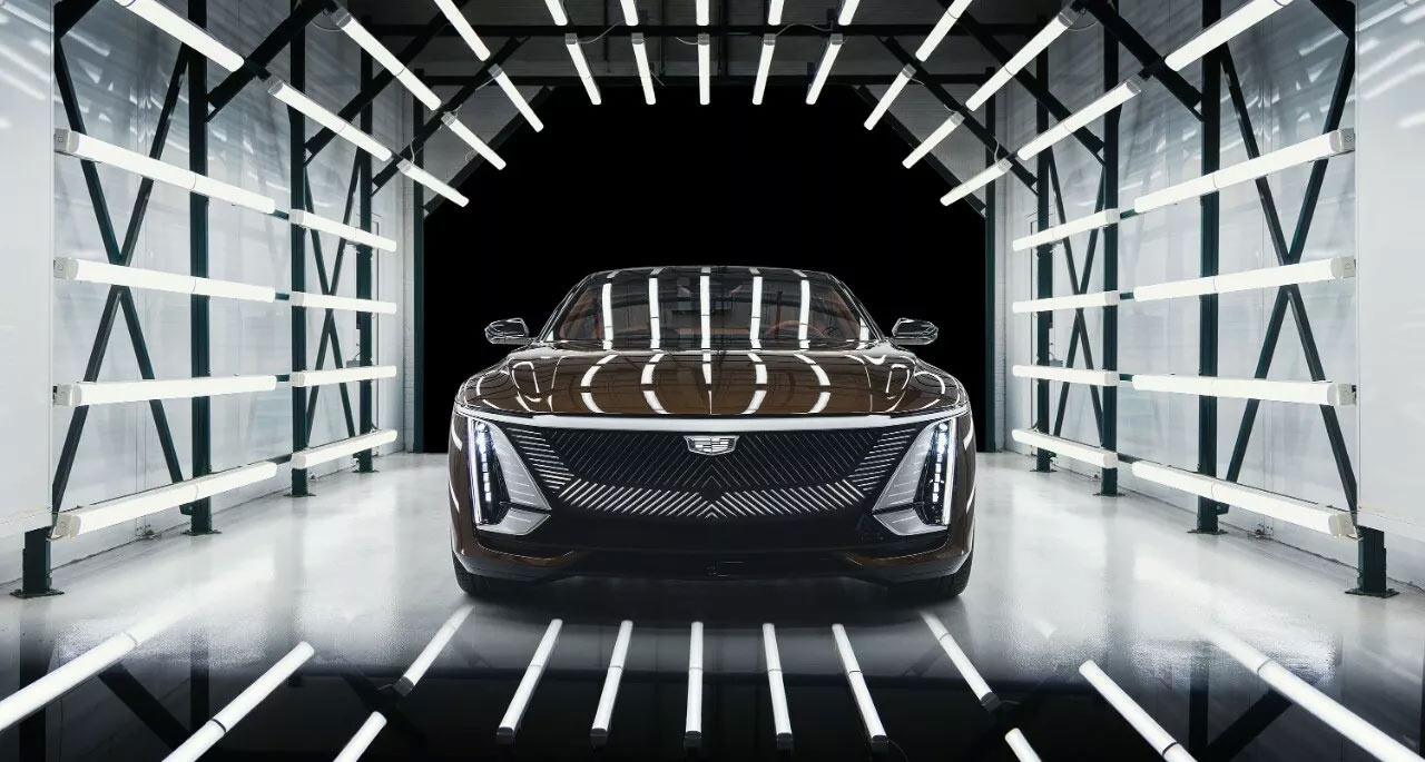 Cadillac Celestiq EV giá 350.000 USD đầu tiên đến tay khách hàng