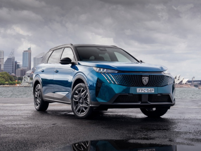 Peugeot 5008 thế hệ mới trình làng, chỉ có duy nhất cấu hình hybrid