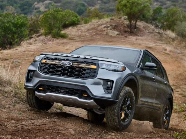 Ford Explorer có thêm bản Tremor: SUV cho người mê dã ngoại