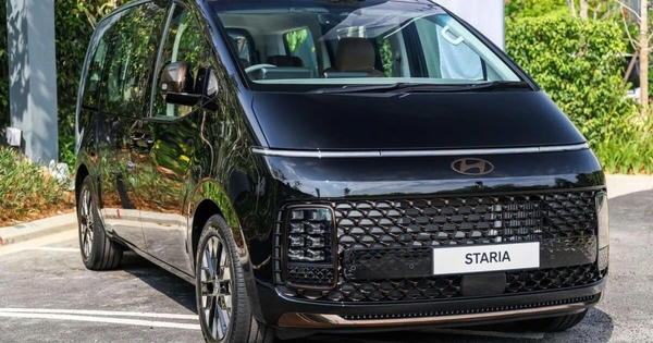 Hyundai Staria 2025 chuẩn bị ra mắt: Bản 7 chỗ cao cấp trở lại, bản 10 chỗ giữ nguyên