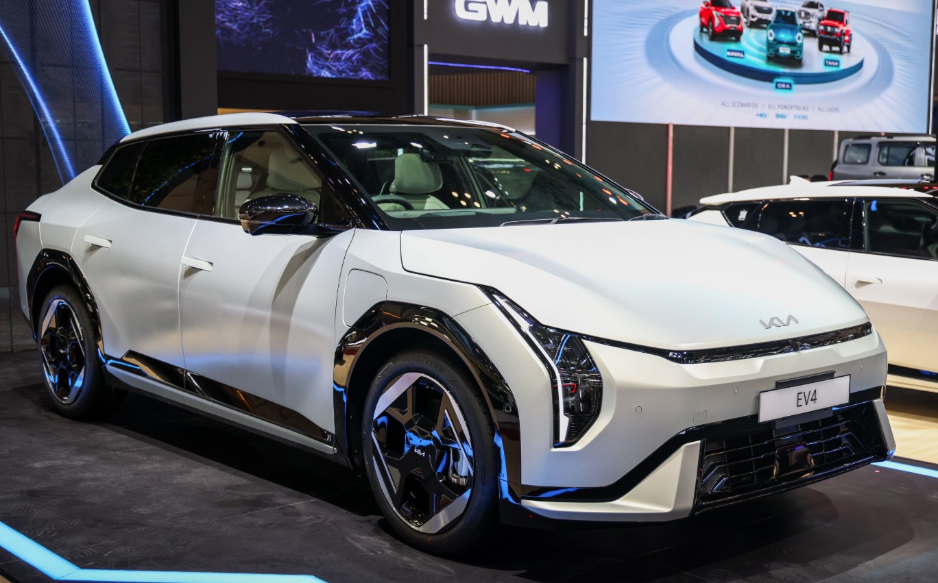 Kia EV4 ra mắt Đông Nam Á: Mẫu sedan thuần điện nhỏ gọn, chạy tối đa 630 km/lần sạc