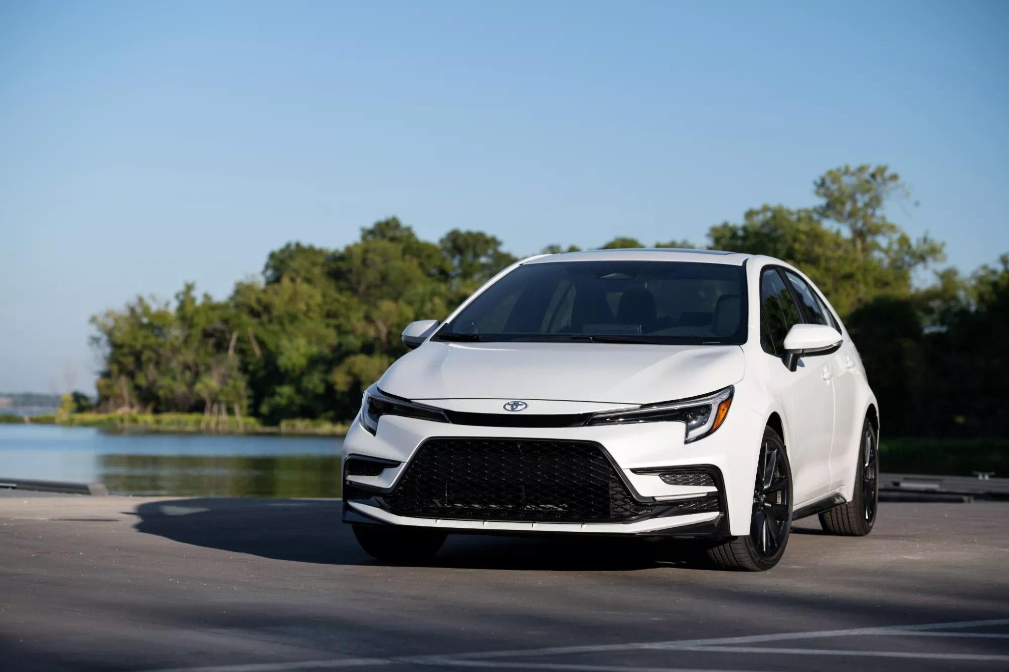 Toyota Corolla 2026 trình làng với nhiều nâng cấp đáng chú ý