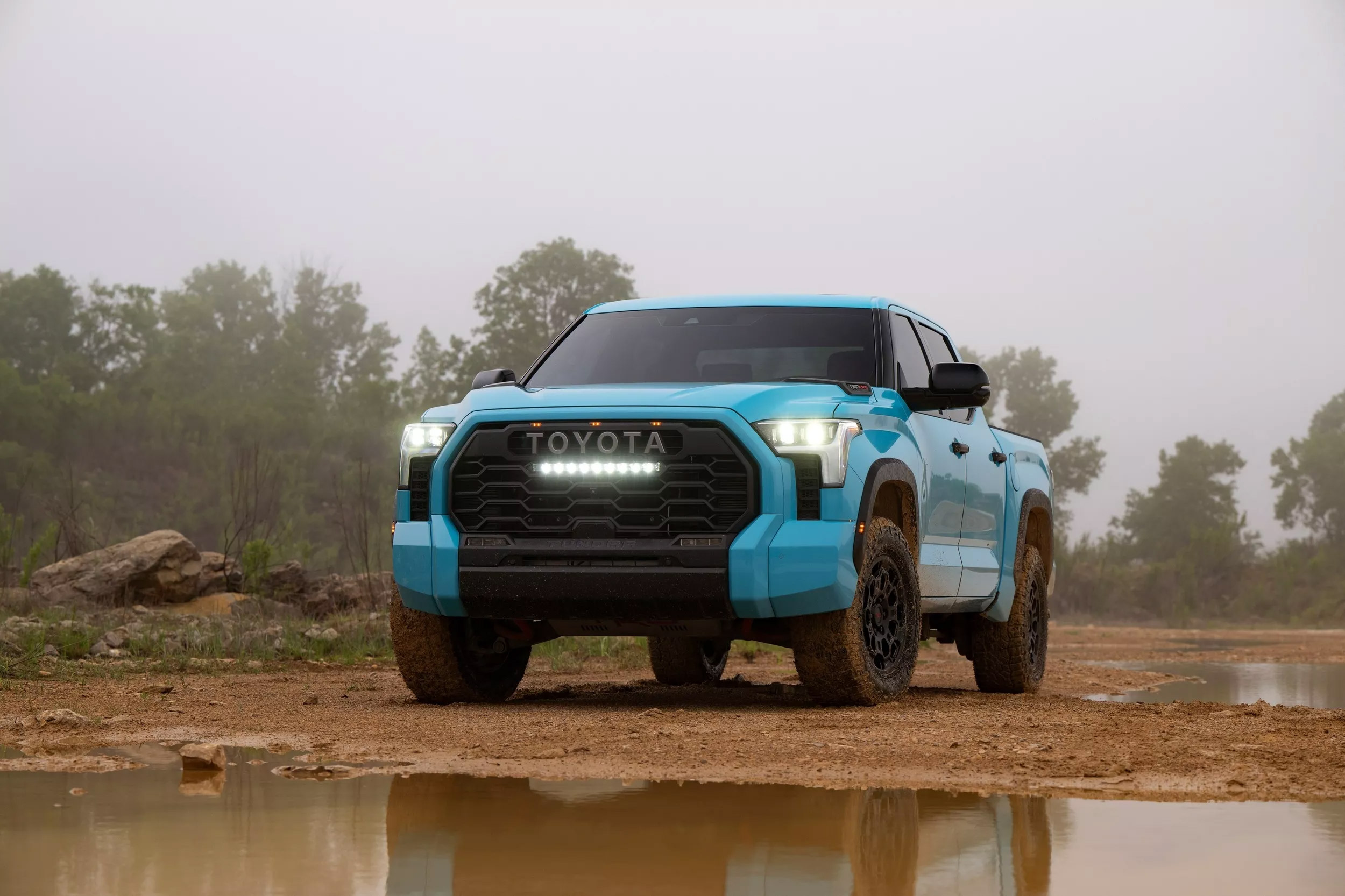 Toyota Tundra 2026 thêm sắc màu và sang trọng hơn
