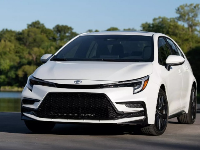 Toyota Corolla 2026 lộ diện: Giữ nguyên thiết kế, thêm loạt công nghệ mới
