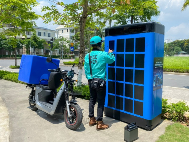Trạm đổi pin - giải pháp vàng cho thời kì xe máy điện bùng nổ