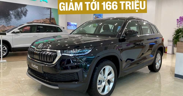 Skoda Kodiaq giảm mạnh tới 166 triệu đồng: Xe nhập quyết đua tranh Santa Fe, CX-8 lắp ráp trong nước