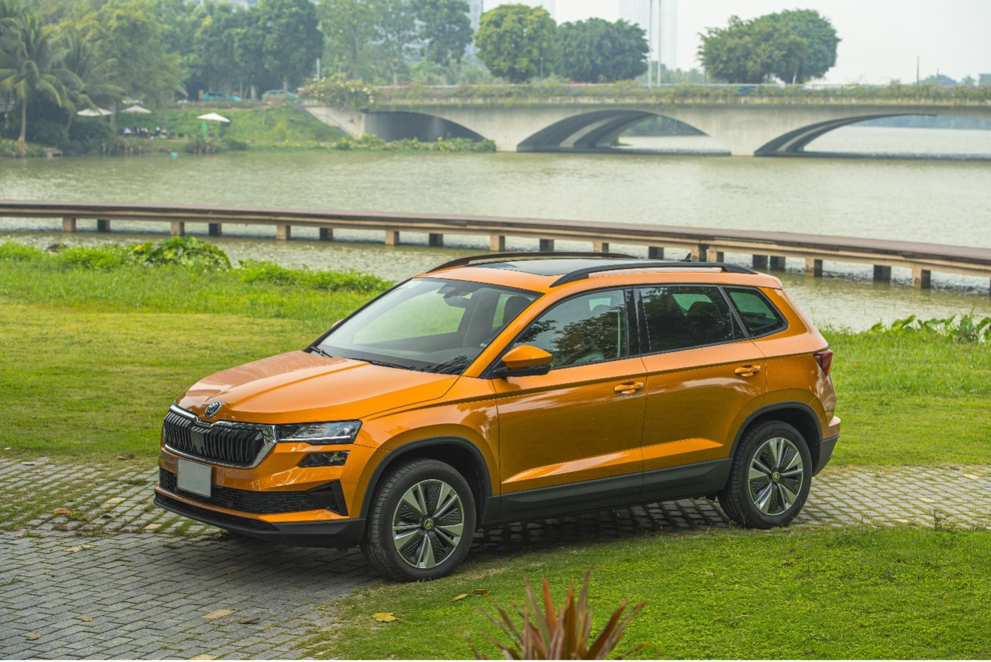 Ưu đãi tới 155 triệu, Skoda Karoq cạnh tranh với SUV lắp ráp trong nước