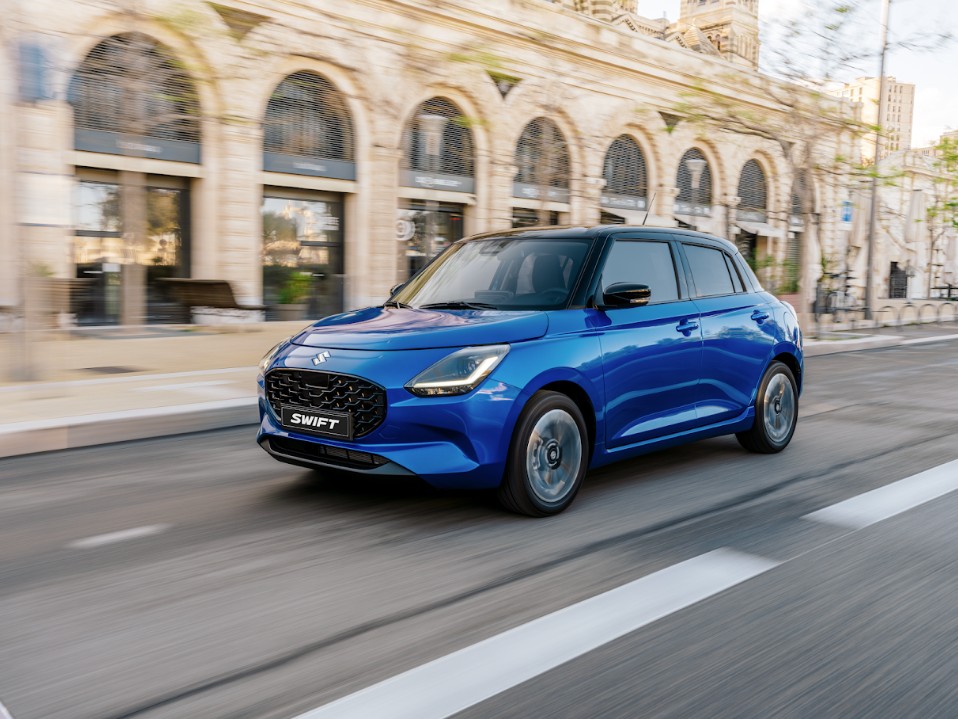 Suzuki Swift 2025 ra mắt với động cơ mới, nâng cấp an toàn, giá từ 569 triệu