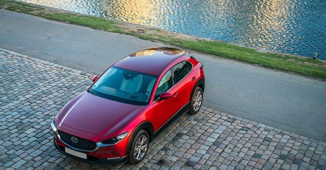 Giá xe Mazda CX-30 niêm yết và lăn bánh tháng 6/2025
