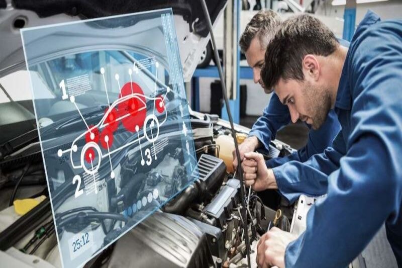Sửa xe điện rẻ hơn xe xăng, nhưng mất nhiều thời gian hơn