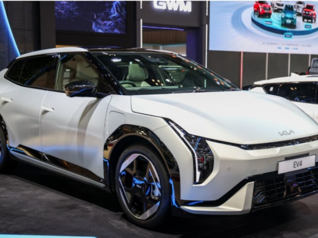 Kia EV4 ra mắt Đông Nam Á: Sedan thuần điện có tầm hoạt động 630 km/sạc