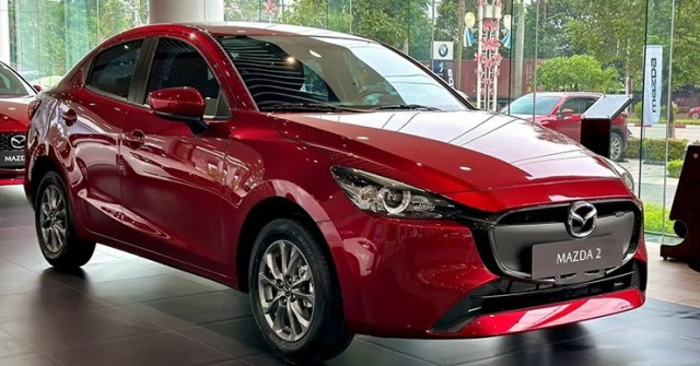 Giá xe Mazda2 lăn bánh kèm ưu đãi tháng 8/2025