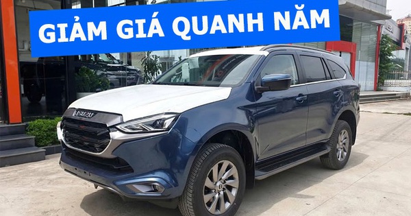 Loạt xe đại hạ giá năm 2024: Pajero Sport lớn nhất đến 300 triệu, có mẫu 