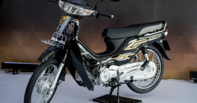 Khám phá Honda Dream bản đặc biệt, giá hơn 100 triệu đồng ở Việt Nam