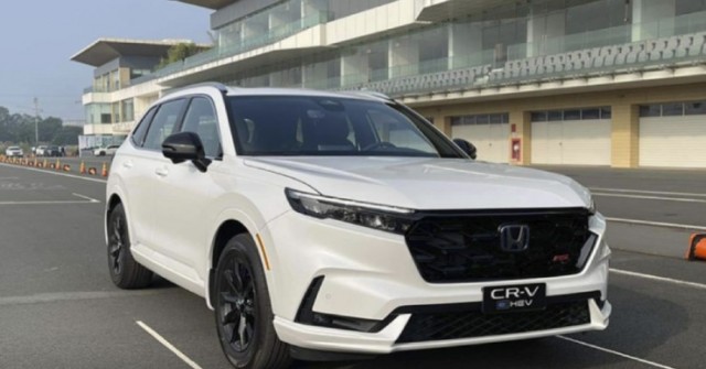 Honda triệu hồi thay thế sách hướng dẫn sử dụng nhanh mẫu xe CR-V e:HEV RS