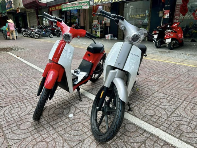 Honda Cub chạy điện được đại lý tư nhân nhập khẩu về Việt Nam,  giá từ 20 triệu đồng