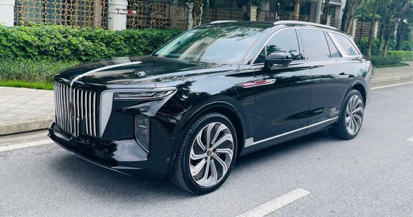 Chủ nhân chiếc Hongqi E-HS9 này ‘đánh rơi’ gần 2 tỷ đồng chỉ sau 2 năm sử dụng: ‘Rớt giá’ nhanh hơn xe Đức cùng đời, đi được 510km/lần sạc